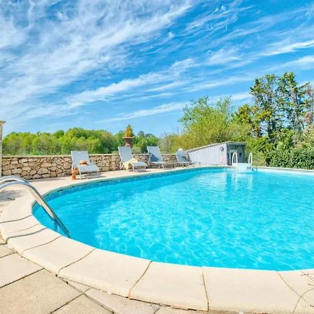 Villa Charmante A Bosset Avec Piscine Partagee 外观 照片